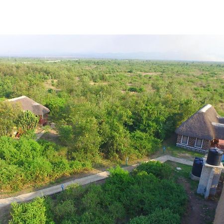 Irungu Forest Safari Lodge Katunguru 外观 照片