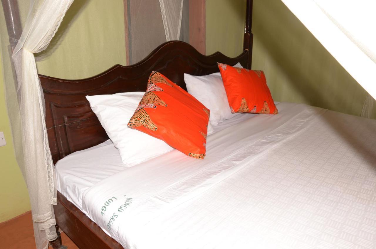 Irungu Forest Safari Lodge Katunguru 外观 照片