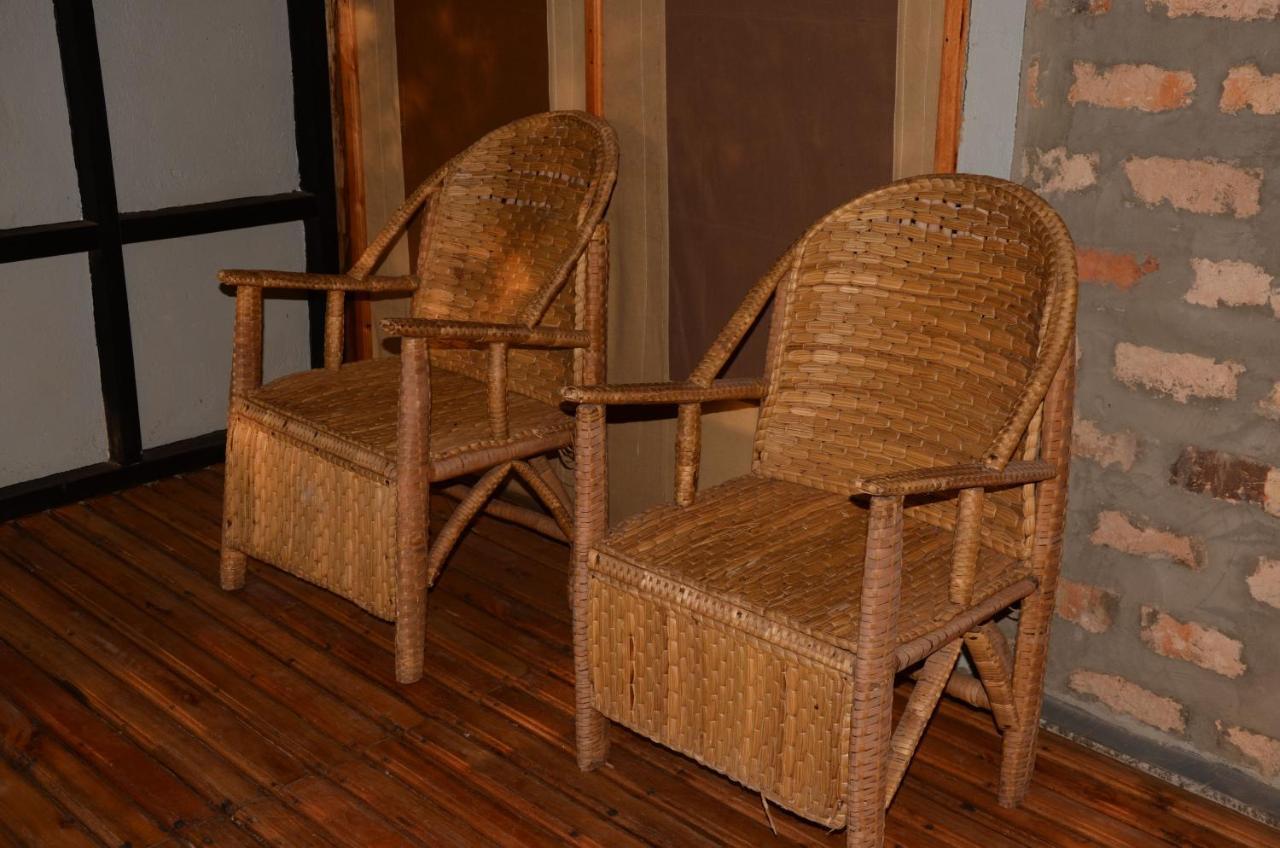 Irungu Forest Safari Lodge Katunguru 外观 照片